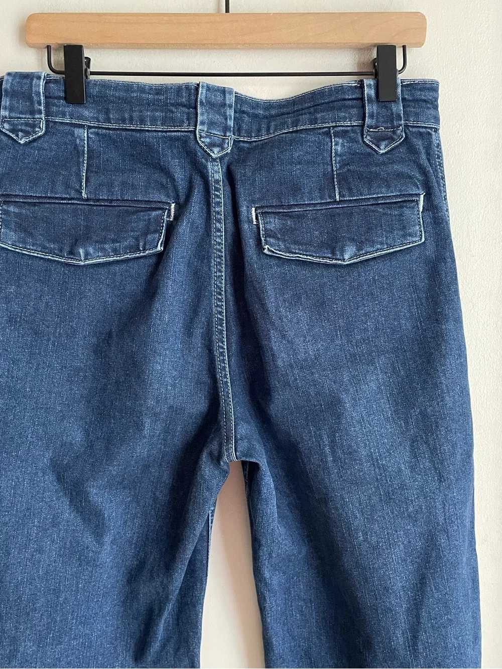 FRAME Utility Relaxed Straight Jeans in Gabriel